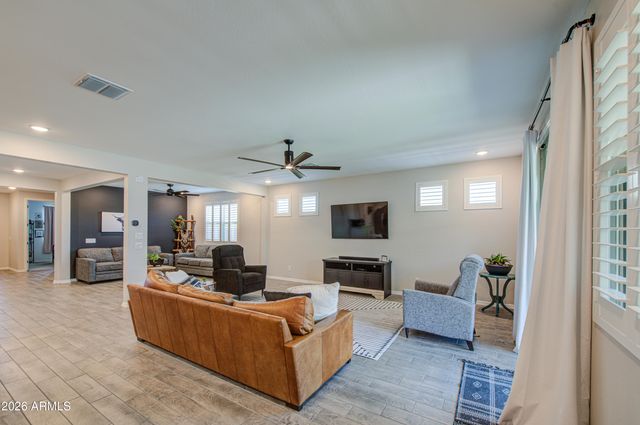 4417 W CHARLIE Drive, San Tan Valley, AZ 85144