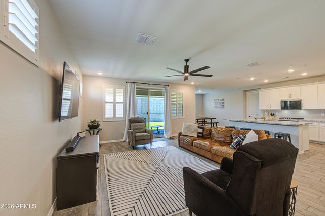 4417 W CHARLIE Drive, San Tan Valley, AZ 85144