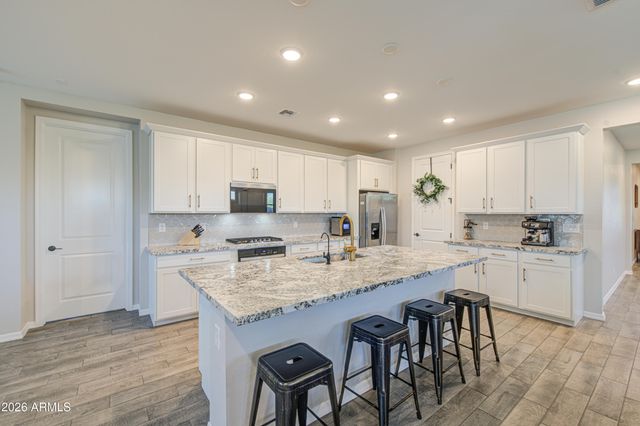 4417 W CHARLIE Drive, San Tan Valley, AZ 85144