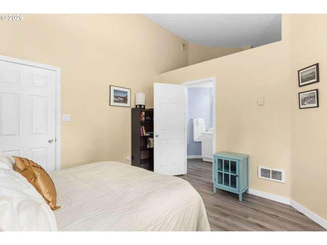 855 Nw 114TH Ave, Portland, OR 97229