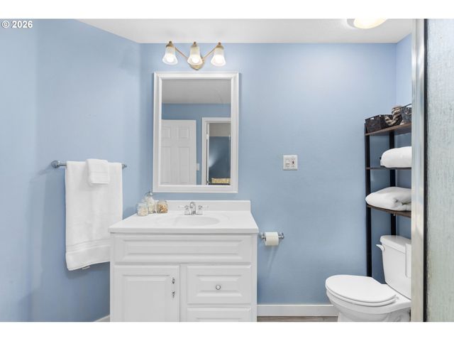 855 Nw 114TH Ave, Portland, OR 97229