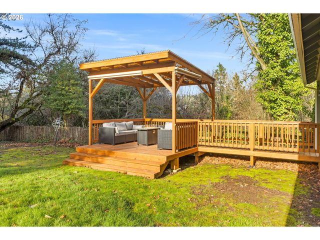 855 Nw 114TH Ave, Portland, OR 97229