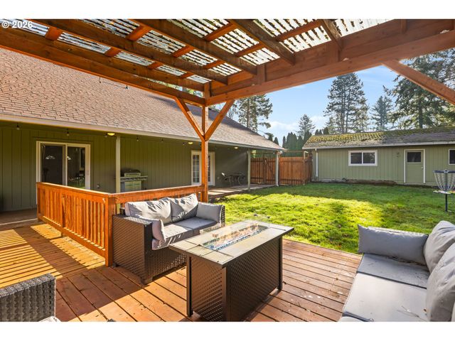 855 Nw 114TH Ave, Portland, OR 97229