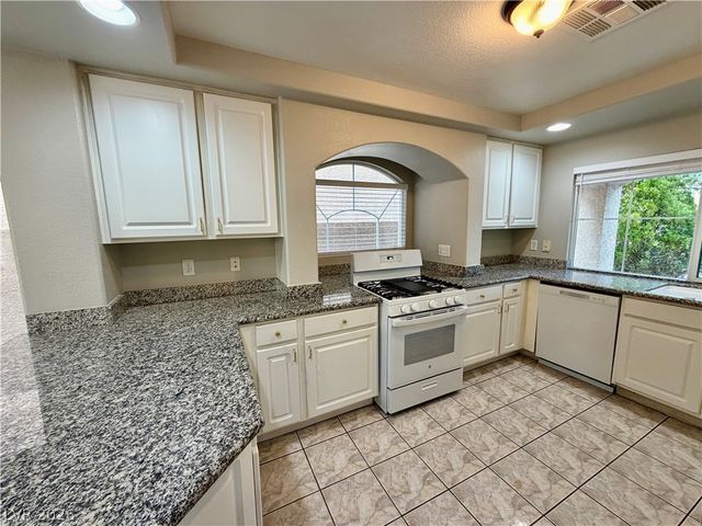 10865 Osage Winter Street, Henderson, NV 89052