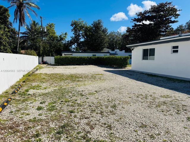 6959 NW 4th Ave, Miami, FL 33150