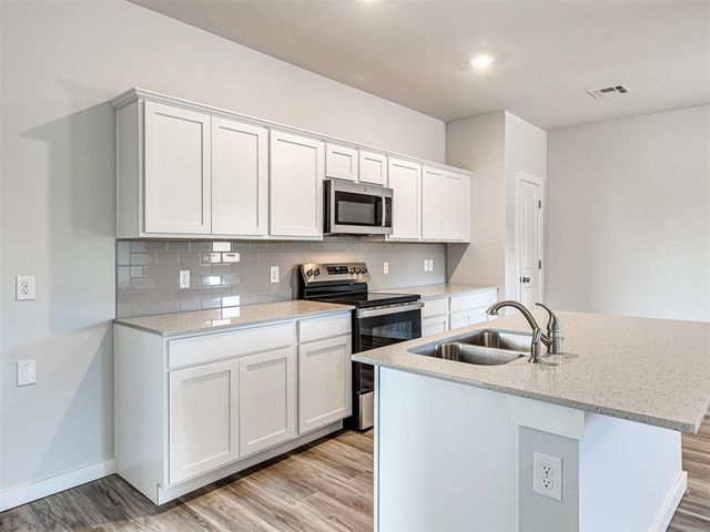 745 Cumberland Drive, Guthrie, OK 73044