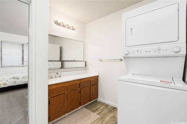 98-640 Moanalua Loop 2036, Aiea, HI 96701