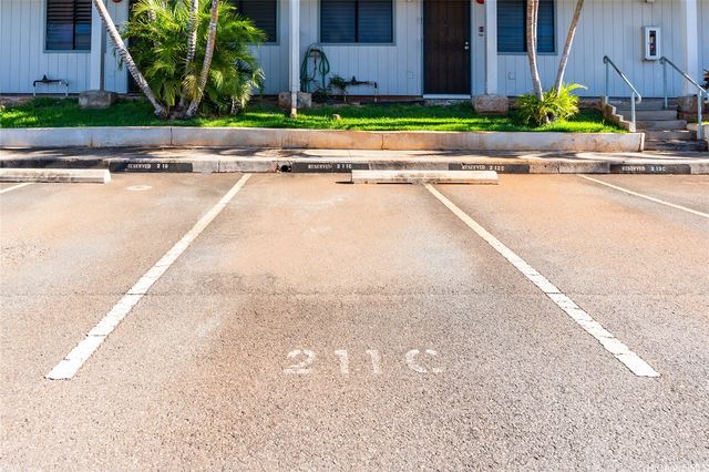 98-640 Moanalua Loop 2036, Aiea, HI 96701