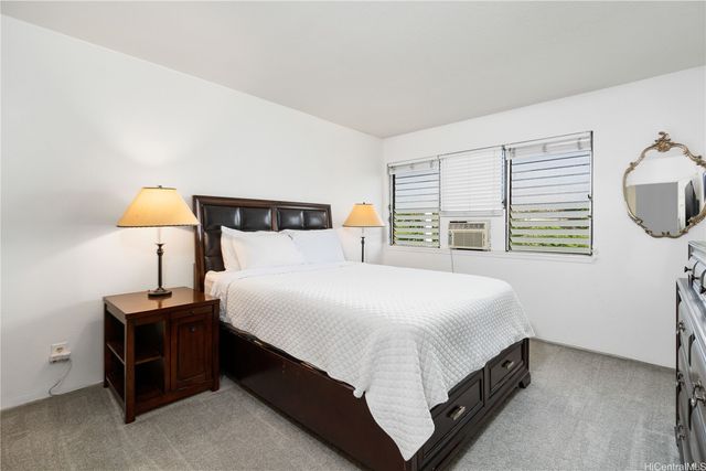 98-640 Moanalua Loop 2036, Aiea, HI 96701