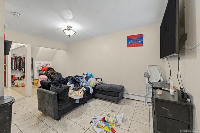 1010 E 233rd Street, Bronx, NY 10466