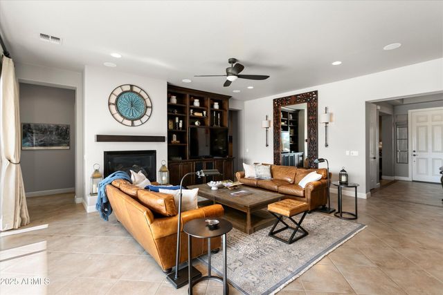 20335 W CRESCENT Drive, Buckeye, AZ 85396