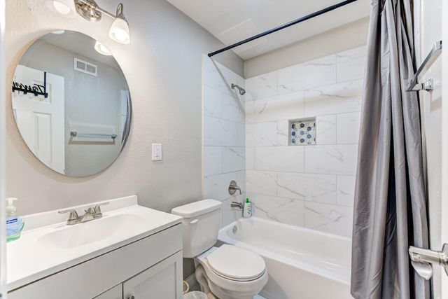 2720 Truxillo Street 2, Houston, TX 77004