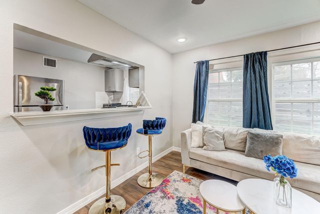 2720 Truxillo Street 2, Houston, TX 77004