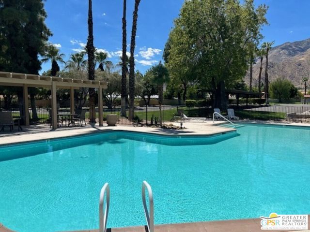 510 N Villa Court 200, Palm Springs, CA 92262