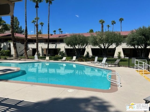 510 N Villa Court 200, Palm Springs, CA 92262