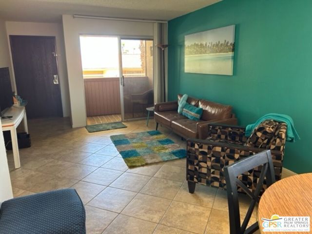 510 N Villa Court 200, Palm Springs, CA 92262
