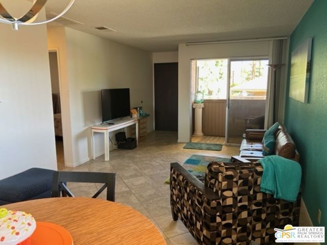 510 N Villa Court 200, Palm Springs, CA 92262