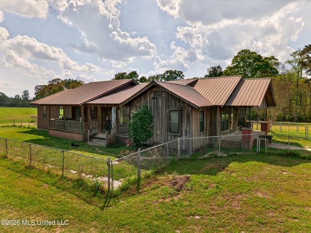554 Homer Ladner Road, Poplarville, MS 39470