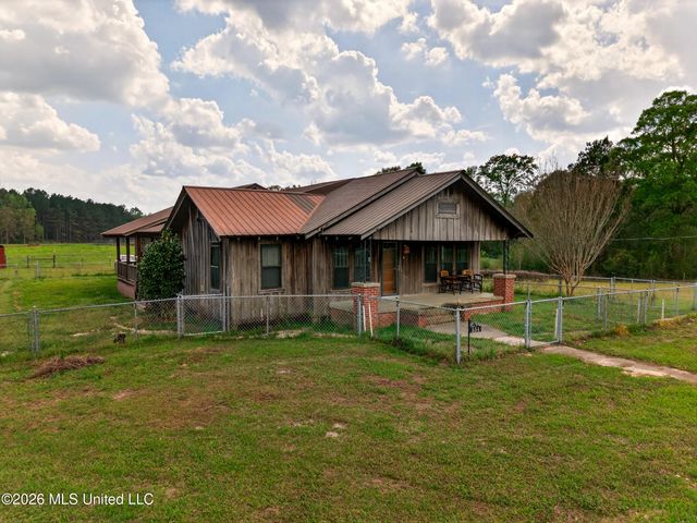 554 Homer Ladner Road, Poplarville, MS 39470