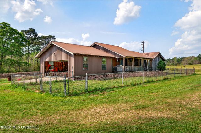 554 Homer Ladner Road, Poplarville, MS 39470