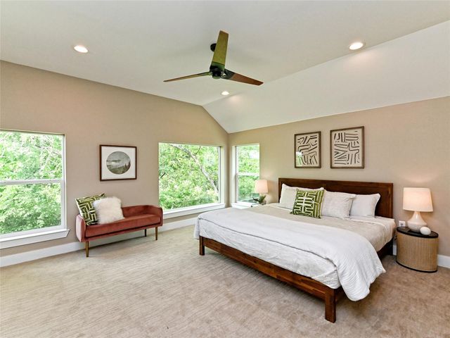 1202 Cometa ST B, Austin, TX 78721