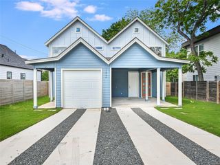 1202 Cometa ST B, Austin, TX 78721