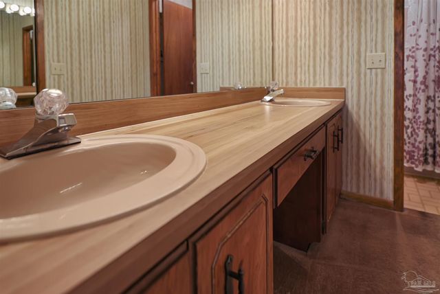 4660 Shannon Pl, Pensacola, FL 32504