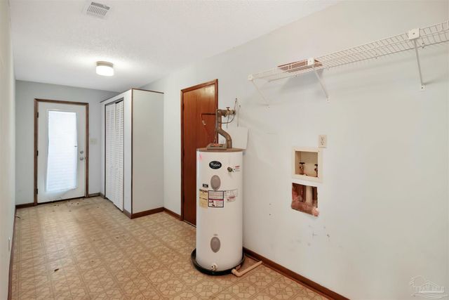 4660 Shannon Pl, Pensacola, FL 32504