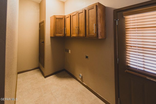 326 COATES Drive B, El Paso, TX 79932