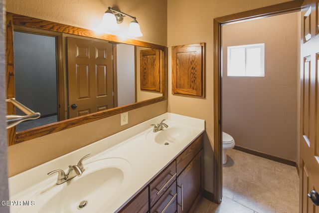 326 COATES Drive B, El Paso, TX 79932