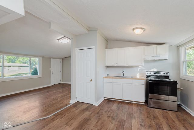 2949 Wallace Avenue, Indianapolis, IN 46218