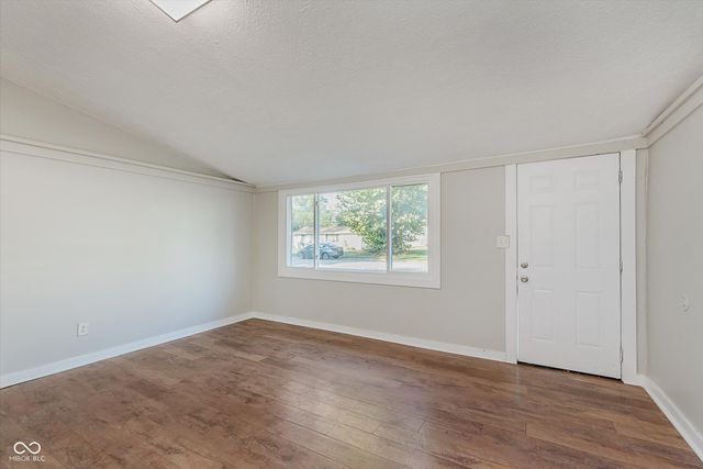 2949 Wallace Avenue, Indianapolis, IN 46218