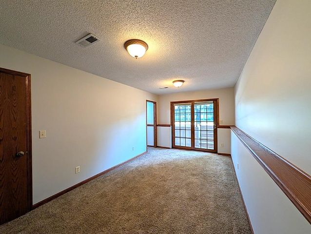1513 E McClelland Drive, Derby, KS 67037