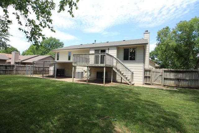 1513 E McClelland Drive, Derby, KS 67037