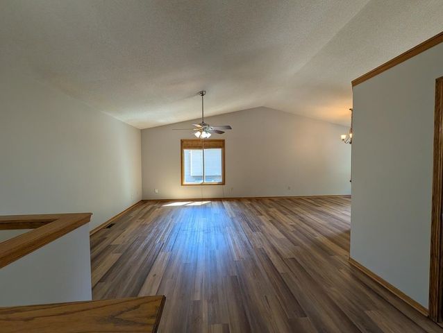 1513 E McClelland Drive, Derby, KS 67037