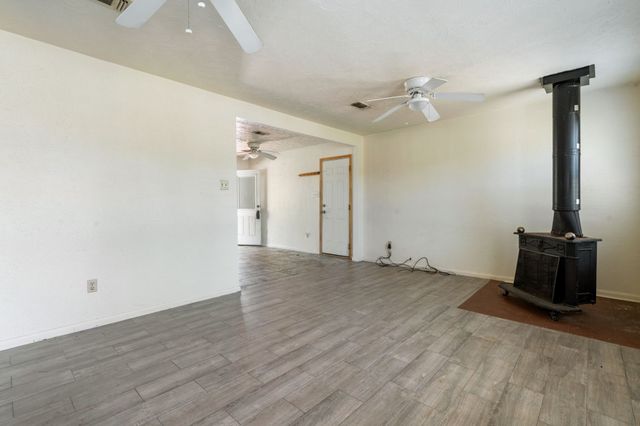 917 Charles Court, Granbury, TX 76049