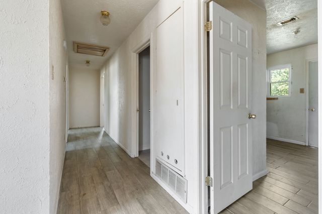 917 Charles Court, Granbury, TX 76049