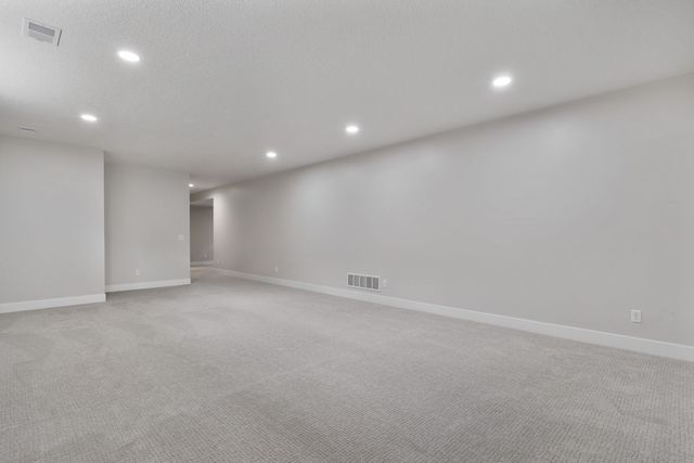 361 Linda Lane, Riverdale, IA 52722