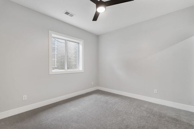 361 Linda Lane, Riverdale, IA 52722