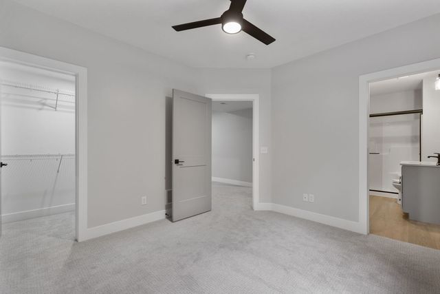 361 Linda Lane, Riverdale, IA 52722