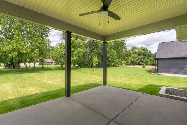 361 Linda Lane, Riverdale, IA 52722