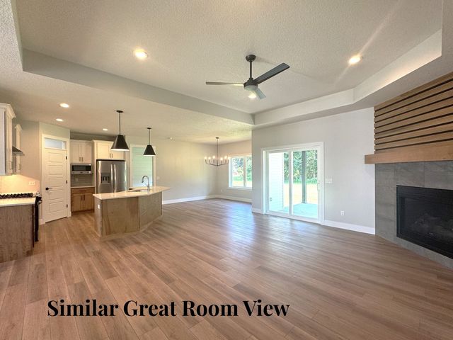 361 Linda Lane, Riverdale, IA 52722