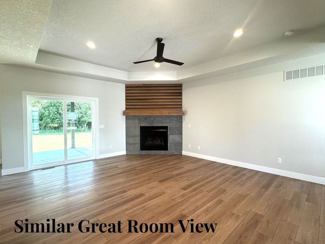 361 Linda Lane, Riverdale, IA 52722