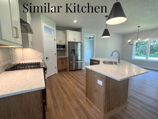 361 Linda Lane, Riverdale, IA 52722