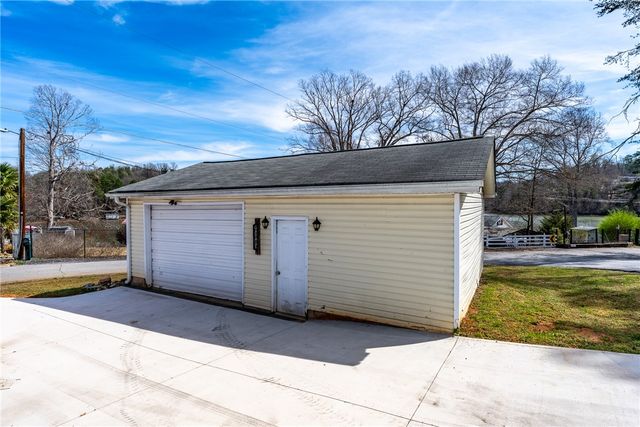 753 Pistol Club Road, Easley, SC 29640