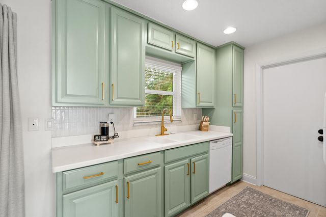 1003 NW 16th Place, Stuart, FL 34994