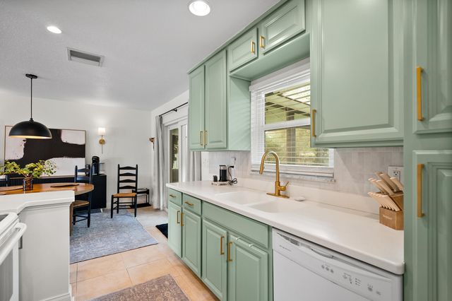 1003 NW 16th Place, Stuart, FL 34994