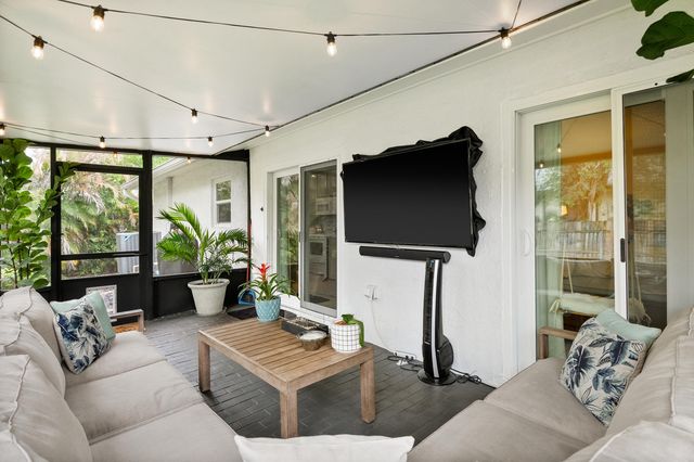 1003 NW 16th Place, Stuart, FL 34994