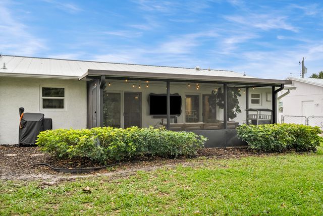 1003 NW 16th Place, Stuart, FL 34994