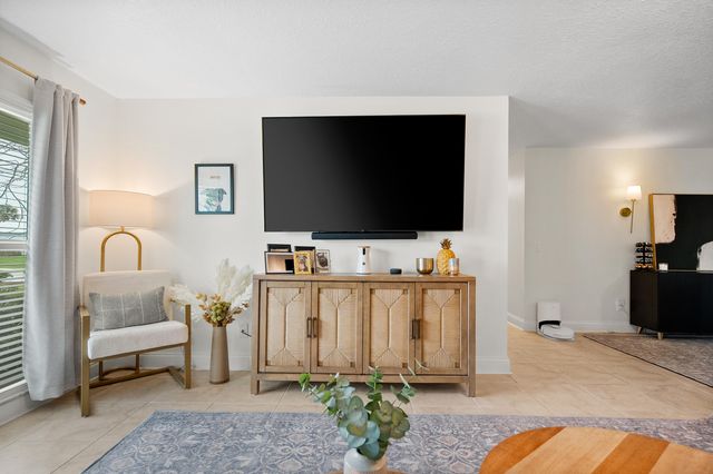 1003 NW 16th Place, Stuart, FL 34994